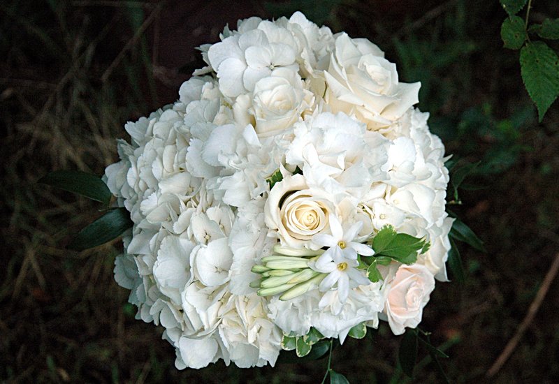 Snow White bouquet.jpg