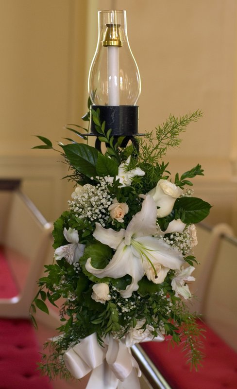 White rose tall pew marker.jpg