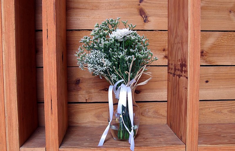 9-21 throw bouquet.jpg