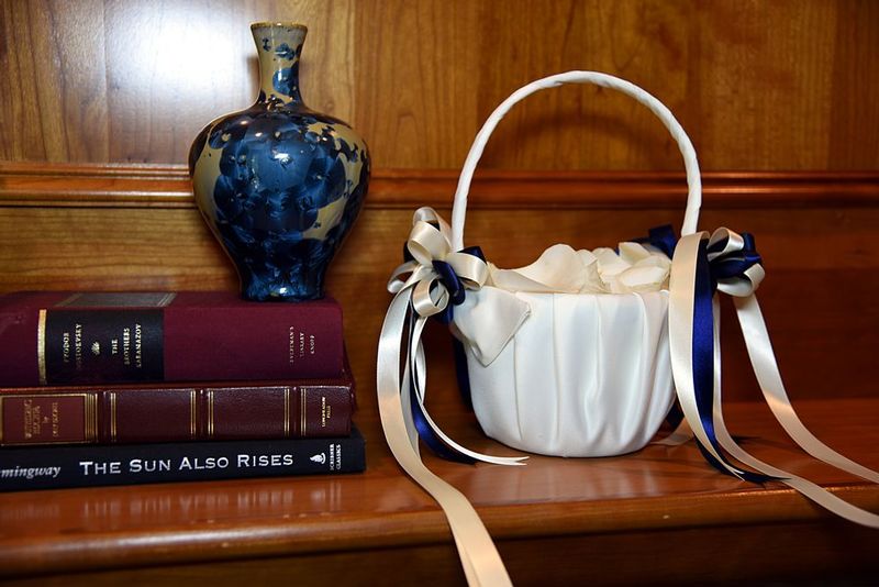 Flower girl basket.jpg