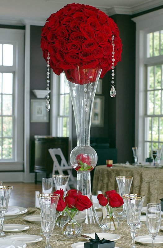 Tall centerpiece with crystals at Woodlake.jpg