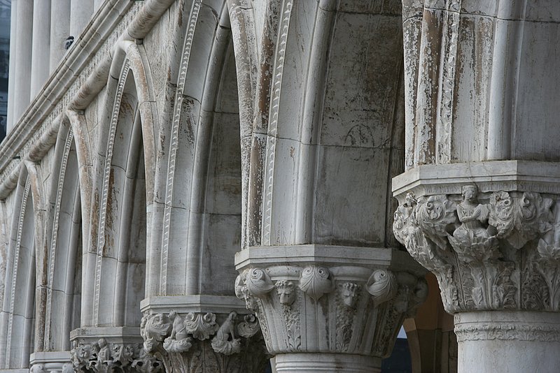 Venice Columns (3441).jpg