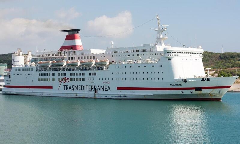 Almariya ferry.jpg