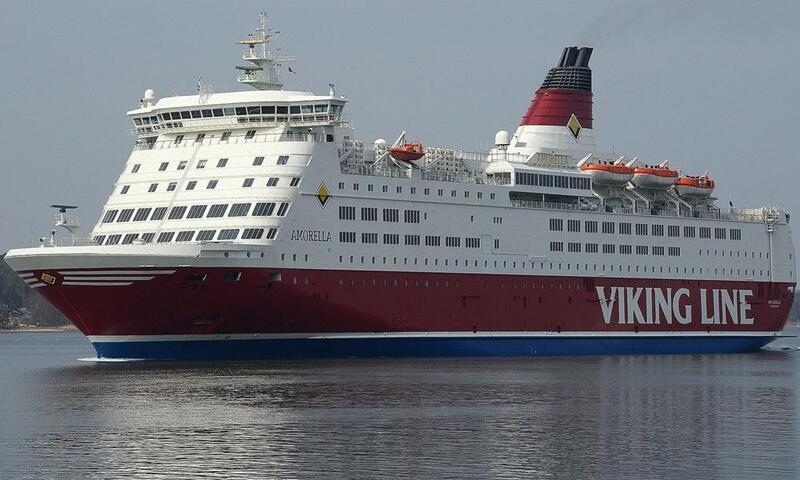 Viking Amorella ferry.jpg