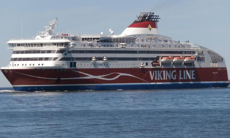 Viking XPRS ferry.jpg