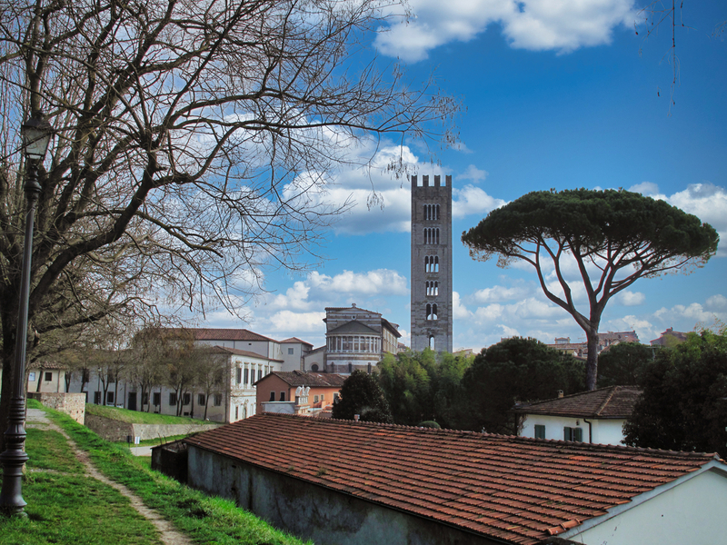 Lucca skyline.jpg