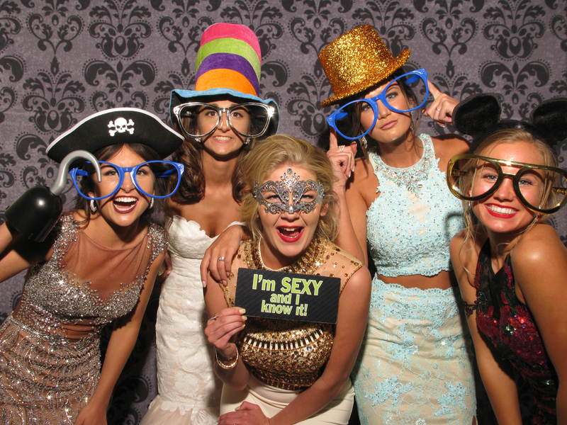 photo booth business card 6 pic prom.jpg