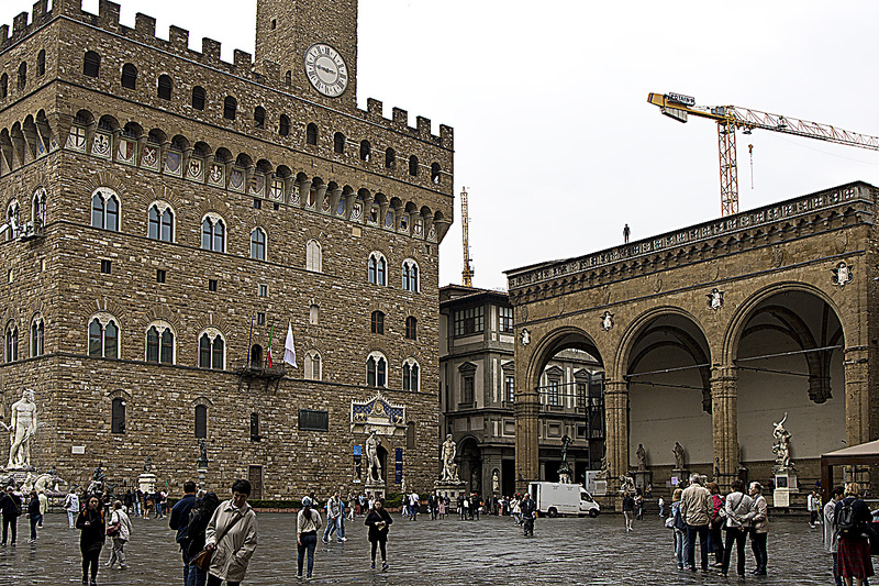 _MG_4718.jpg :: Plaza Vecchio left and Piazza della Signoria right