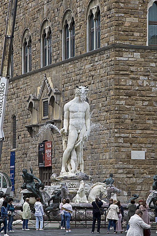 _MG_4719(1).jpg :: Neptune Fountain in Plaza Vecchio