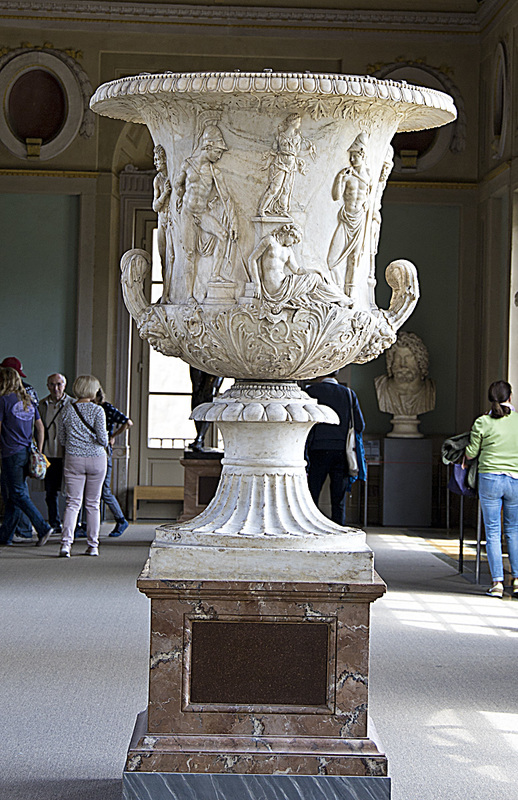 _MG_4815 copy.jpg :: Marble Urn found in Rome