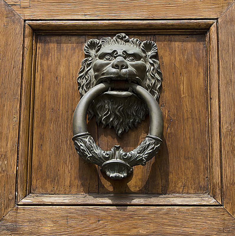 _MG_4928 copy.jpg :: Door knocker