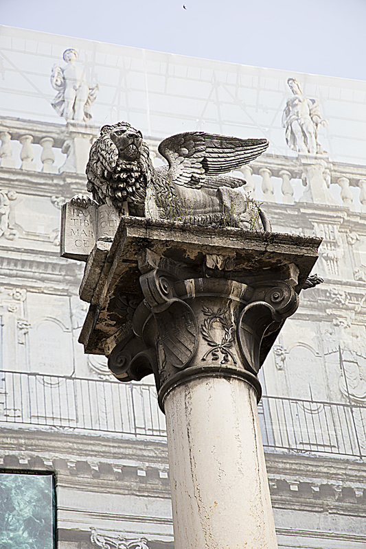 _MG_5247 copy.jpg :: Lion of St. Mark in the Plaza del Erbe