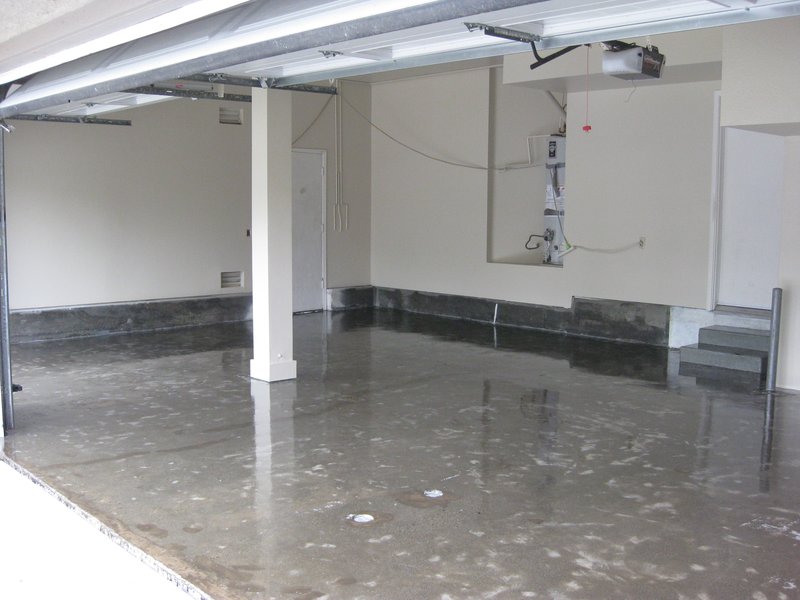 Garage Rehabilitation (22).jpg :: The project as we work on the transformation.