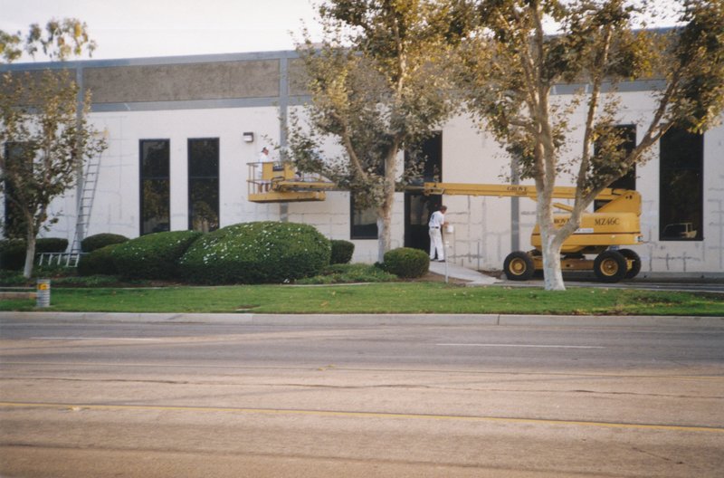 Irvine commercial paint job 2.jpg :: Extensive preparation and paint
