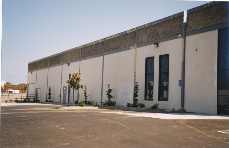 Irvine commercial paint job.jpg :: Extensive preparation and paint