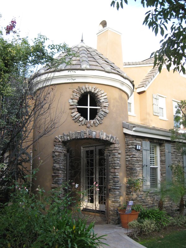 Roof water intrusion (79).jpg :: Inspecting and locating the intrusion of water.