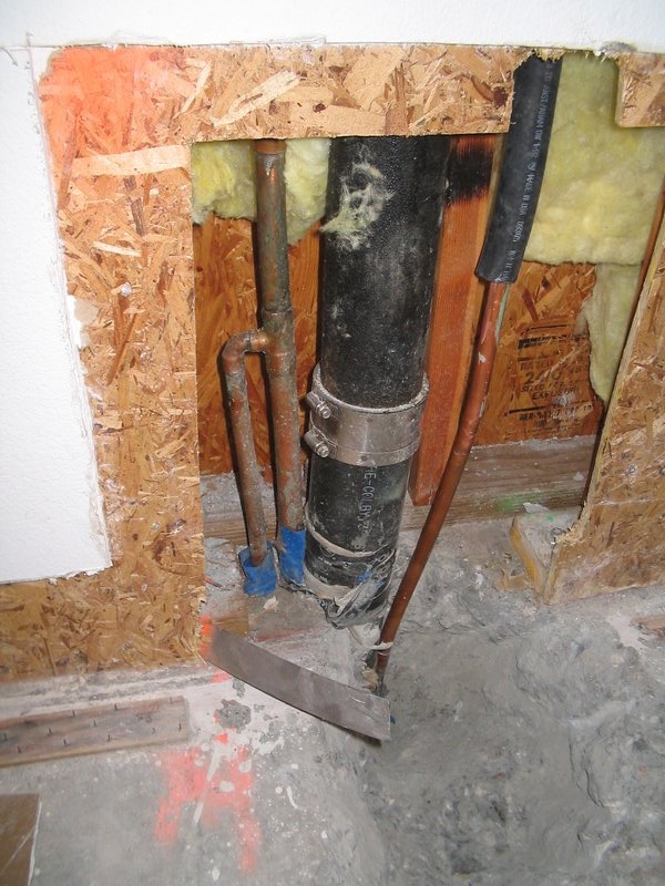 todds pictures 149.jpg :: Plumbing slab leak.