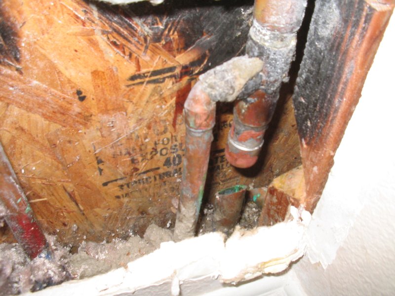 todds pictures 157.jpg :: Plumbing slab leak.