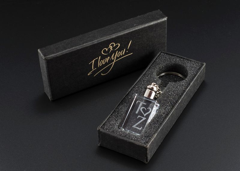 CH_2030CRYKC.jpg :: 20X30mm Crystal Keychain, Custom Inscription