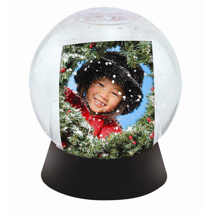 snowglobe1.jpg :: Sphere Globe, holds two photos 2x2 7/8\