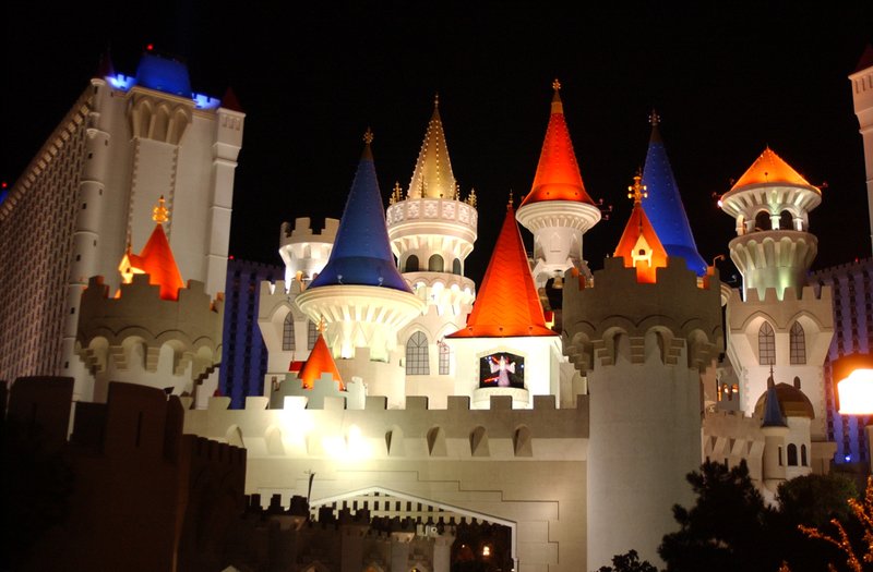 Castle.jpg ::                                