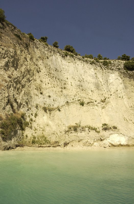 Corinth Canal 1.jpg ::                                