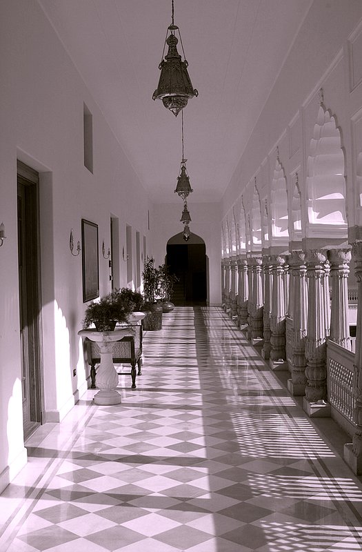 Jaipur Hallway 1.jpg ::                                