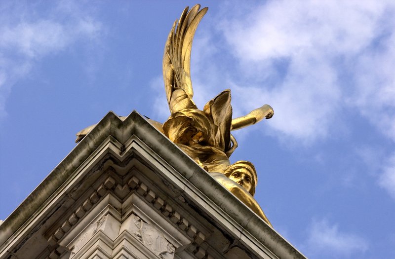 Victoria Monument.jpg ::                                
