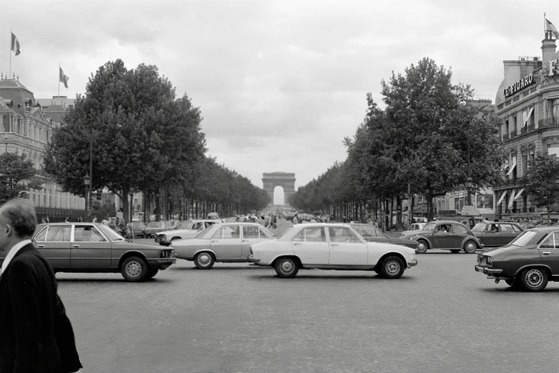 _DSC2519.jpg :: Paris Champs Elysee Mid 1970s