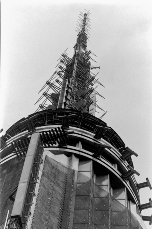 _DSC2960.jpg :: Empire State Building Antenna array Mid 1970's