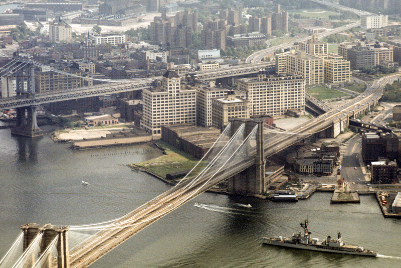Brooklyn and Manhattan Bridges 1977.jpg :: Brooklyn and Manhattan Bridges 1977