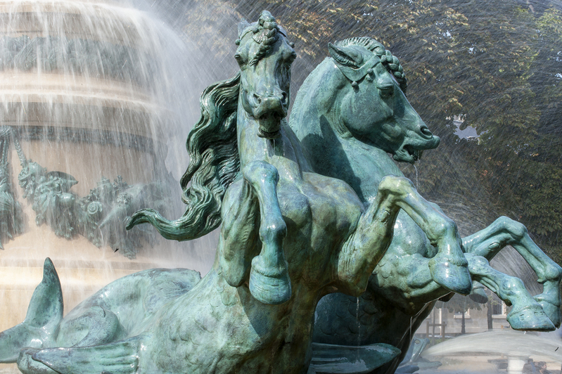 Horse Fountain in Luxembourg Gardens.jpg :: Horse Fountain in Luxembourg Gardens