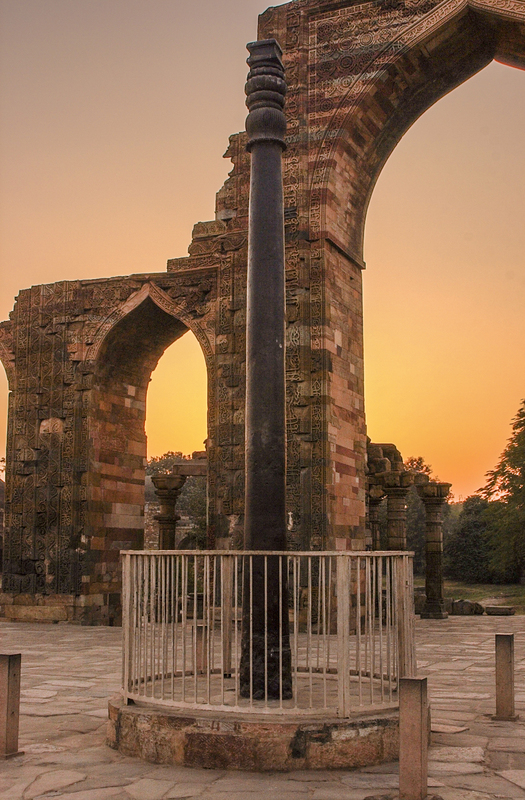 Iron Pillar Monument at sunset.jpg :: Iron Pillar Monument at sunset