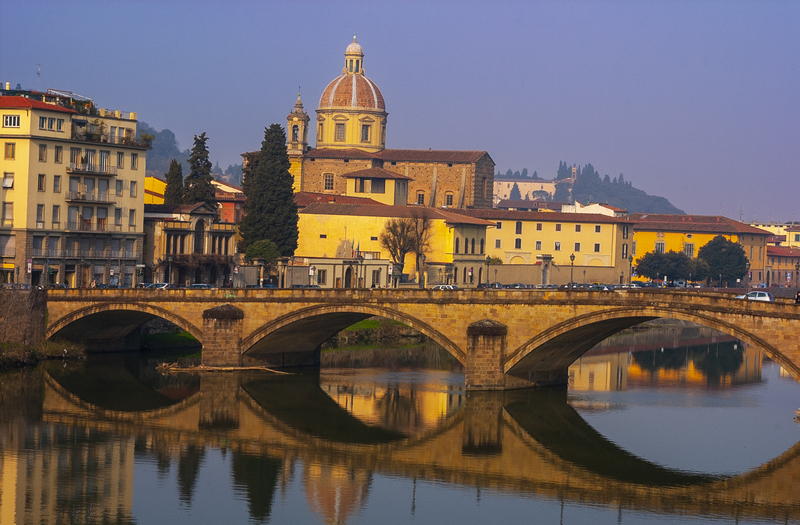 Ponte Santa Trinita.jpg :: Ponte Santa Trinita over the Arno River