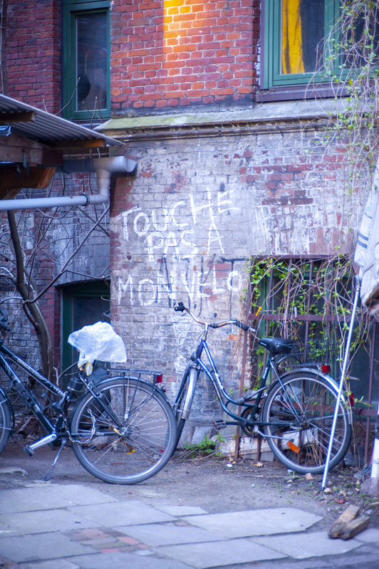 Touche pas a mon velo.jpg