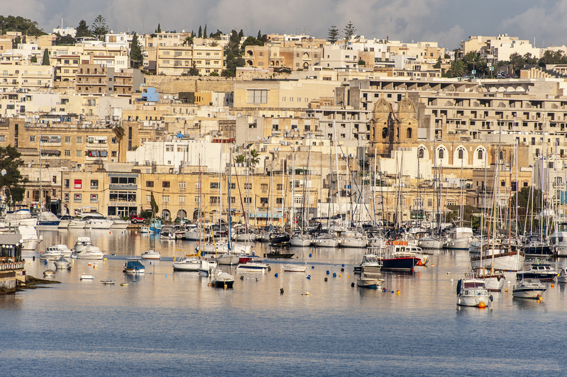 Valletta 2.jpg :: Valletta harbor