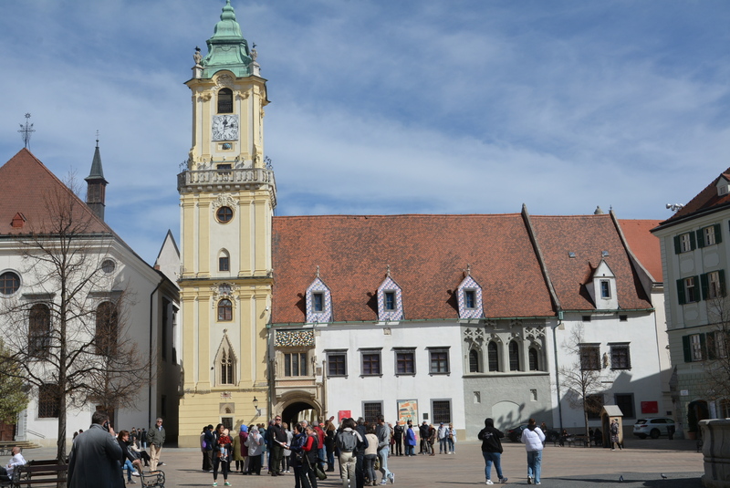 Bratislava old town hall.jpg