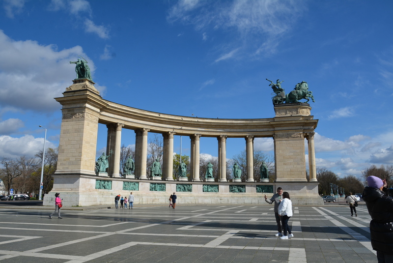 Budapest Hero square 3.jpg