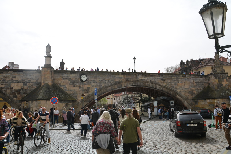 Prague Charles Bridge 1.jpg
