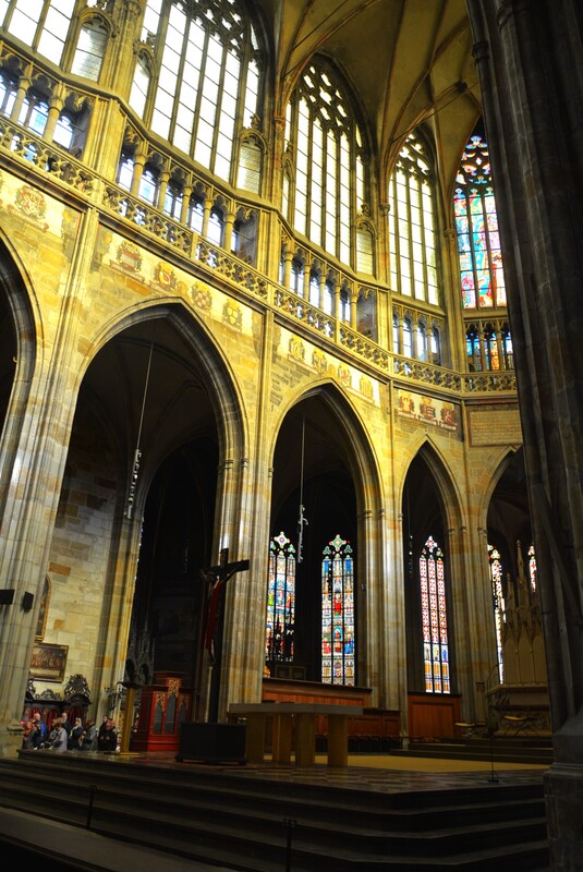 Prague St Vitus Cathedral 4.jpg