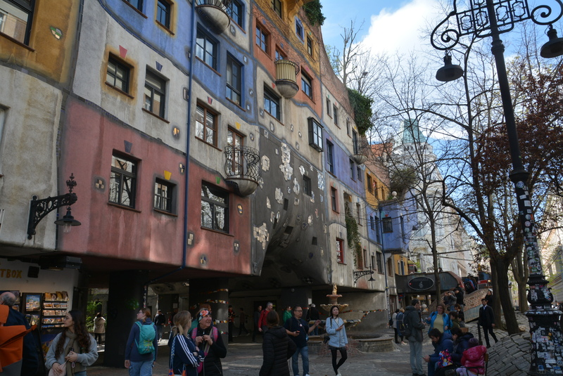 Vienna Hundterwasser 2.jpg
