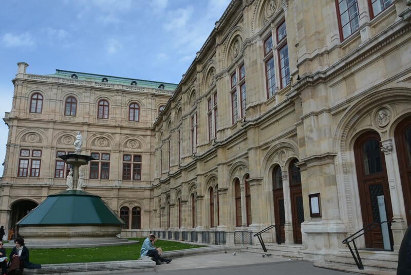 Vienna Opera 1.jpg