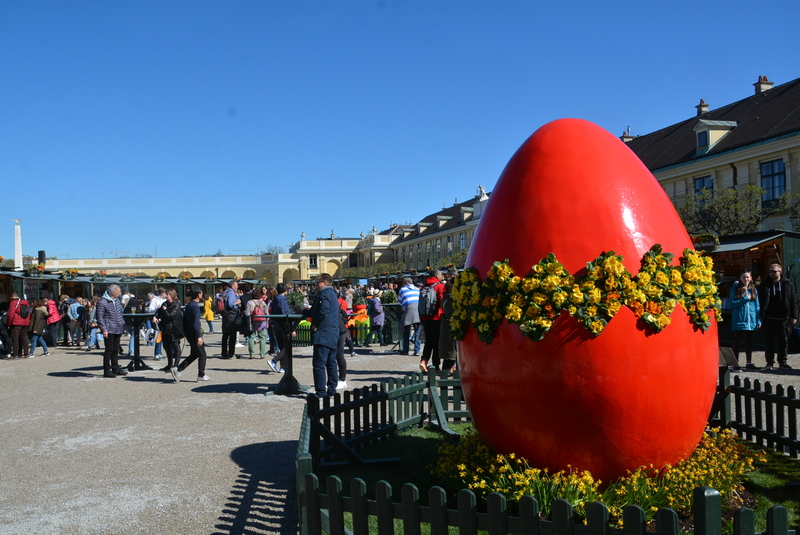 Vienna Schonbrunn Easter Market 2.jpg