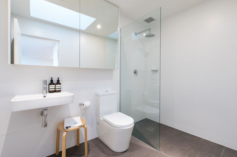 Bathroom_1 (4)(1).jpg