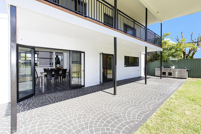 CourtYard_1_pe-copy(1).jpg