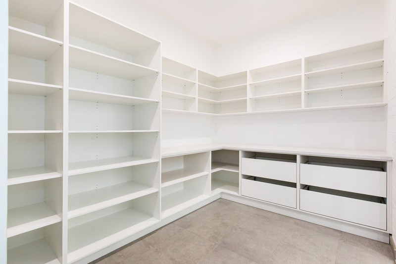 WalkInPantry_1(1).jpg