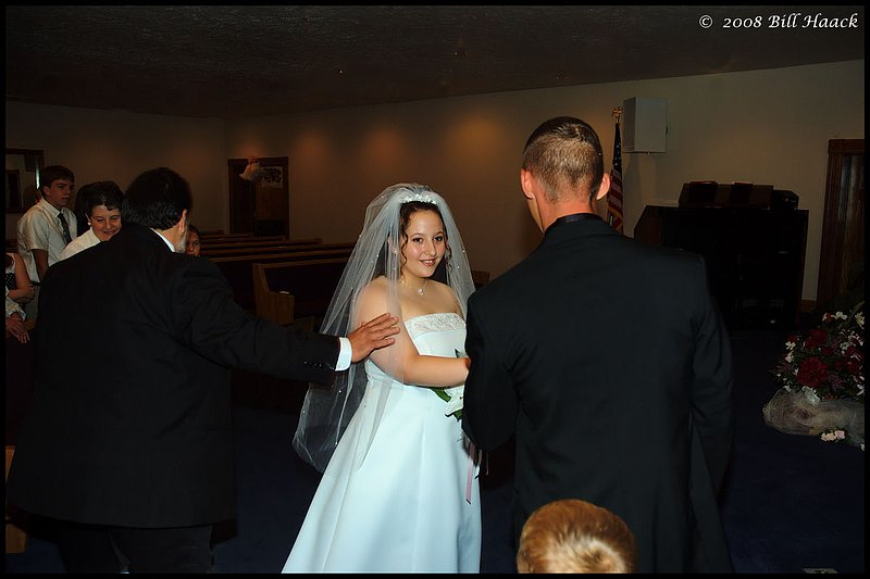300_DSC_8600 Virginia and Dad hand to Jamie 1200x800 060708.jpg