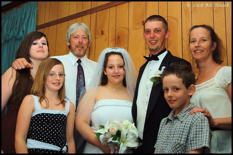 300_DSC_8712 V and J wedding family 006 1200x800.jpg