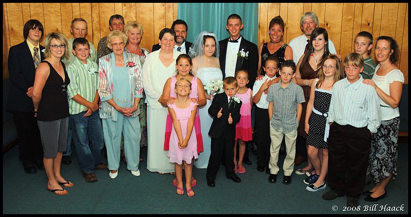 300_DSC_8714 V and J wedding family 007 1200x635.jpg