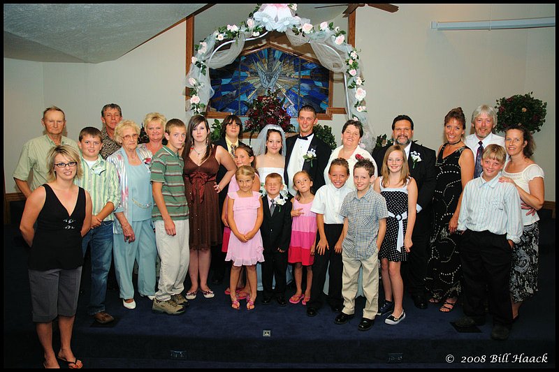 300_DSC_8718 V and J wedding family 008 1200x800.jpg